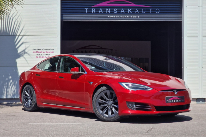TESLA MODEL S