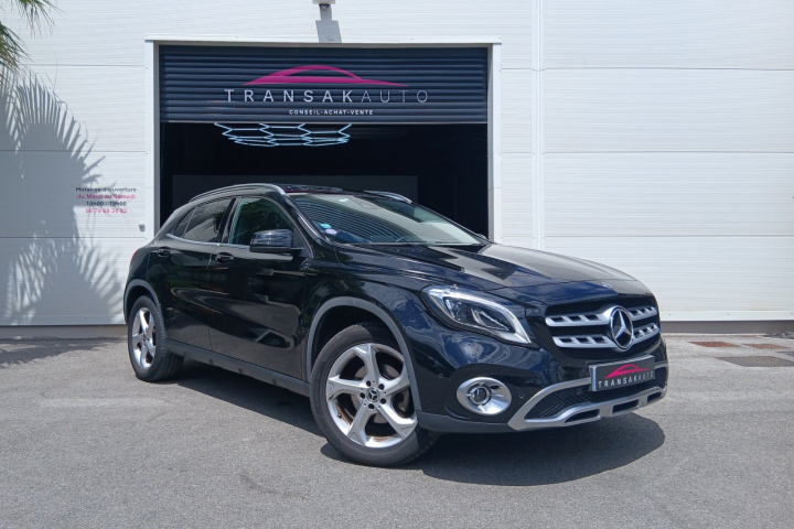 MERCEDES GLA