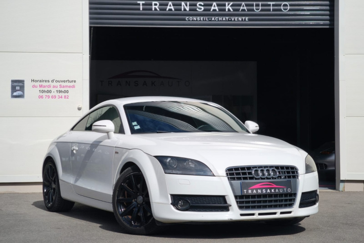 AUDI TT COUPE