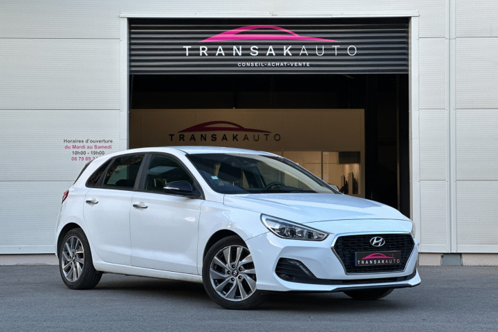 HYUNDAI i30