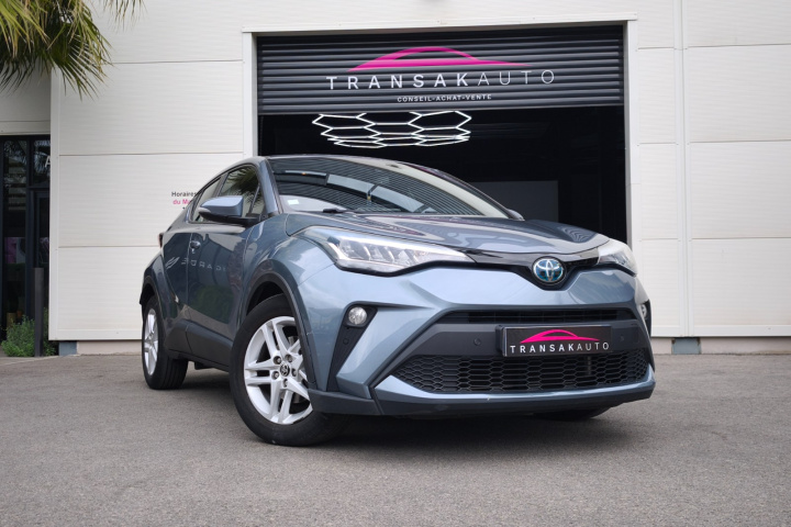 TOYOTA C-HR HYBRIDE RC18