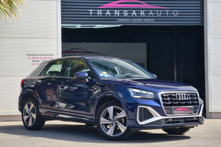 AUDI Q2