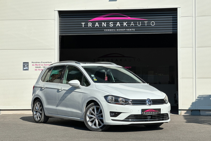 VOLKSWAGEN GOLF SPORTSVAN