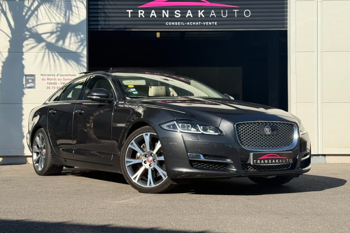 JAGUAR XJ