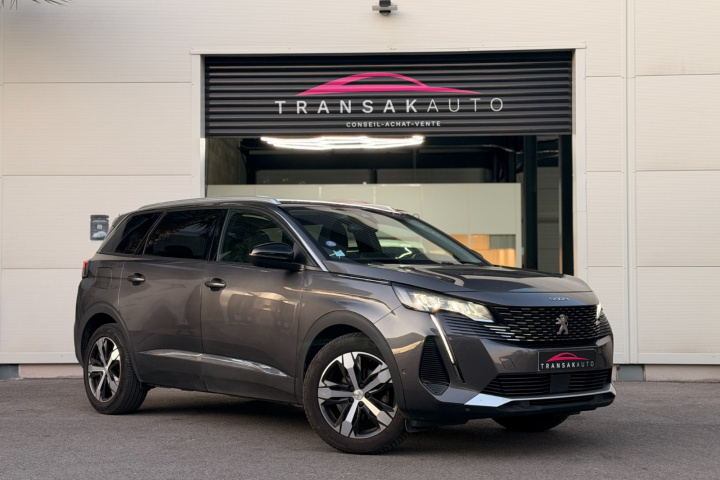 PEUGEOT 5008
