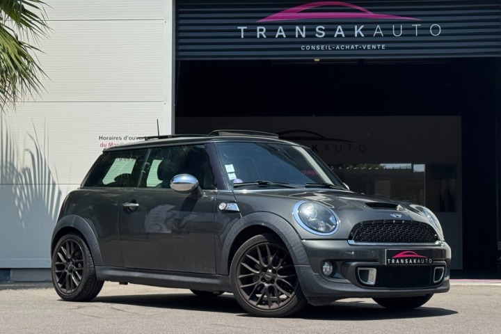 MINI HATCH R56
